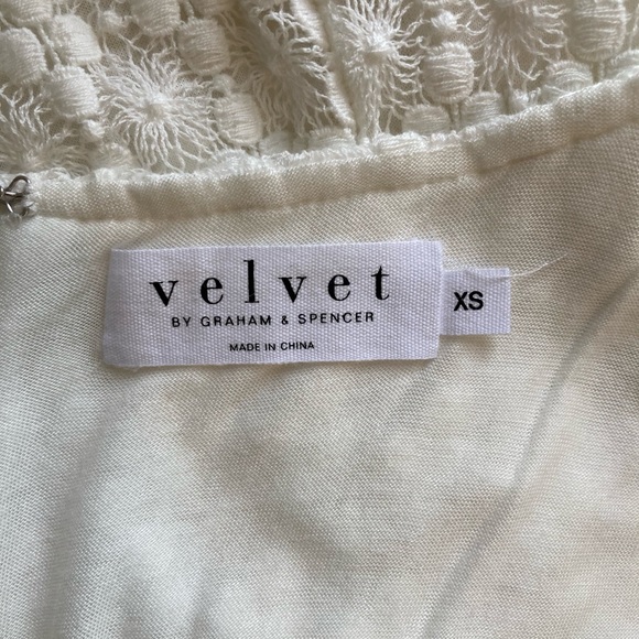 Velvet by Graham & Spencer Flora Lace Dress - Picture 7 of 12